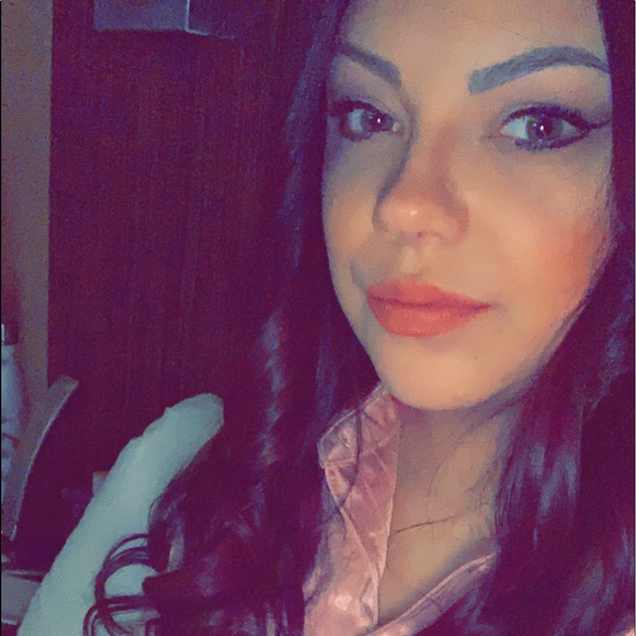 Meet the Posher Other - Meet your Posher, Katie